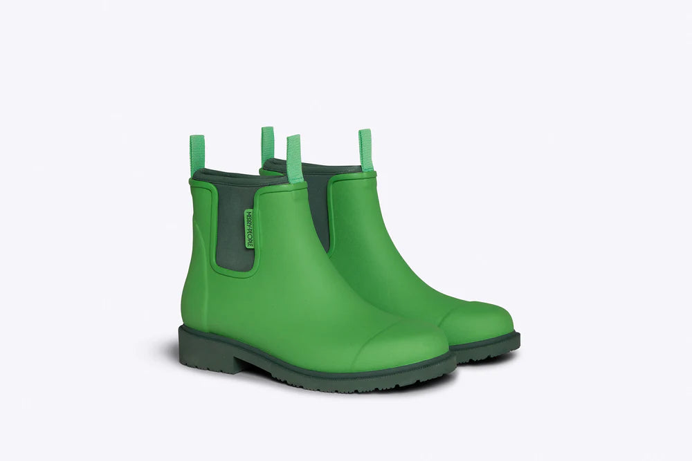 Green gumboots hot sale