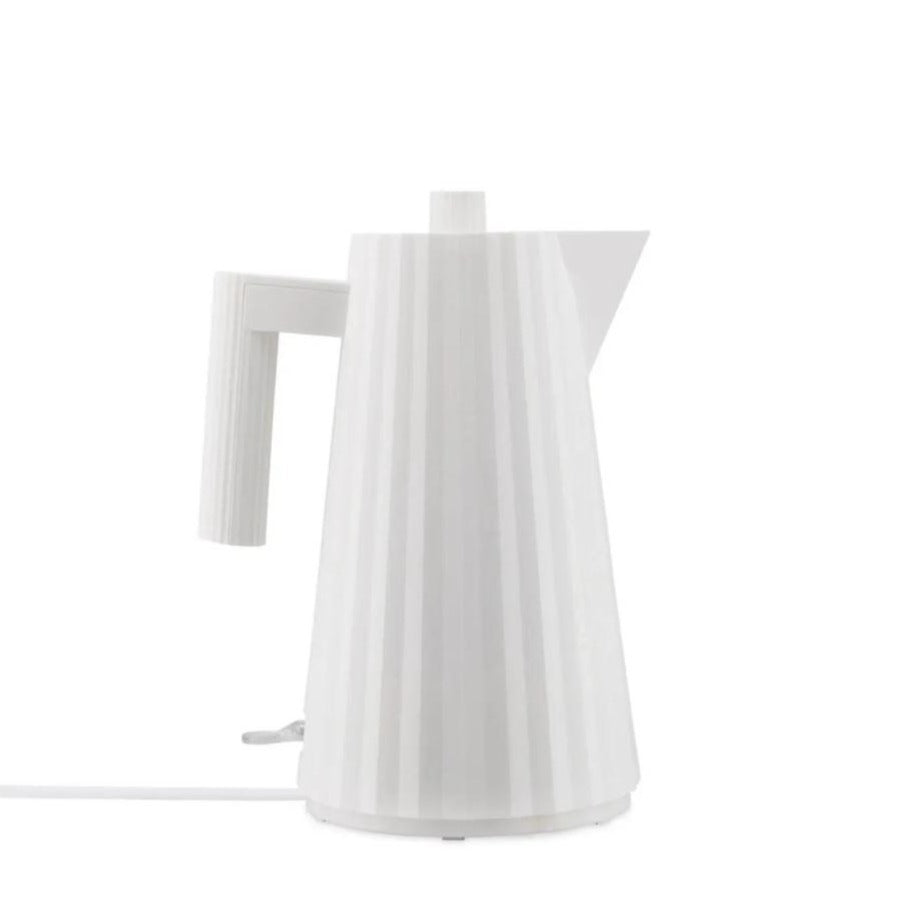 Alessi Plisse Electric Kettle White โ Kiitos Living by Design