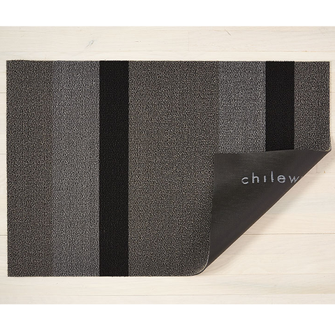 Chilewich Shag Utility Mat - Bold Stripe - Silver/Black